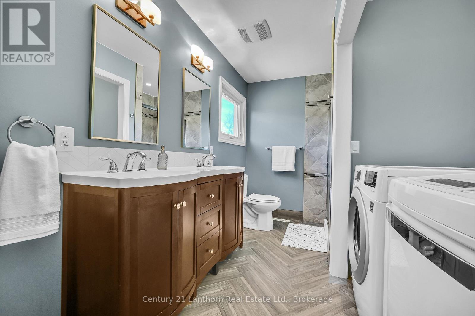 488 JOHNSTON ROAD - 26
