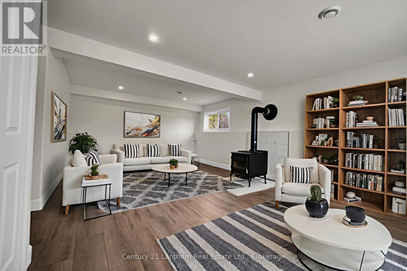488 JOHNSTON ROAD - 29