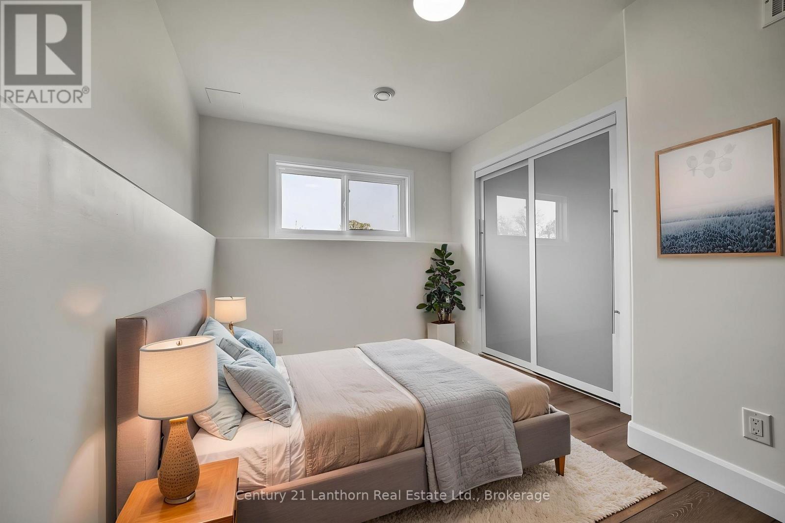 488 JOHNSTON ROAD - 33