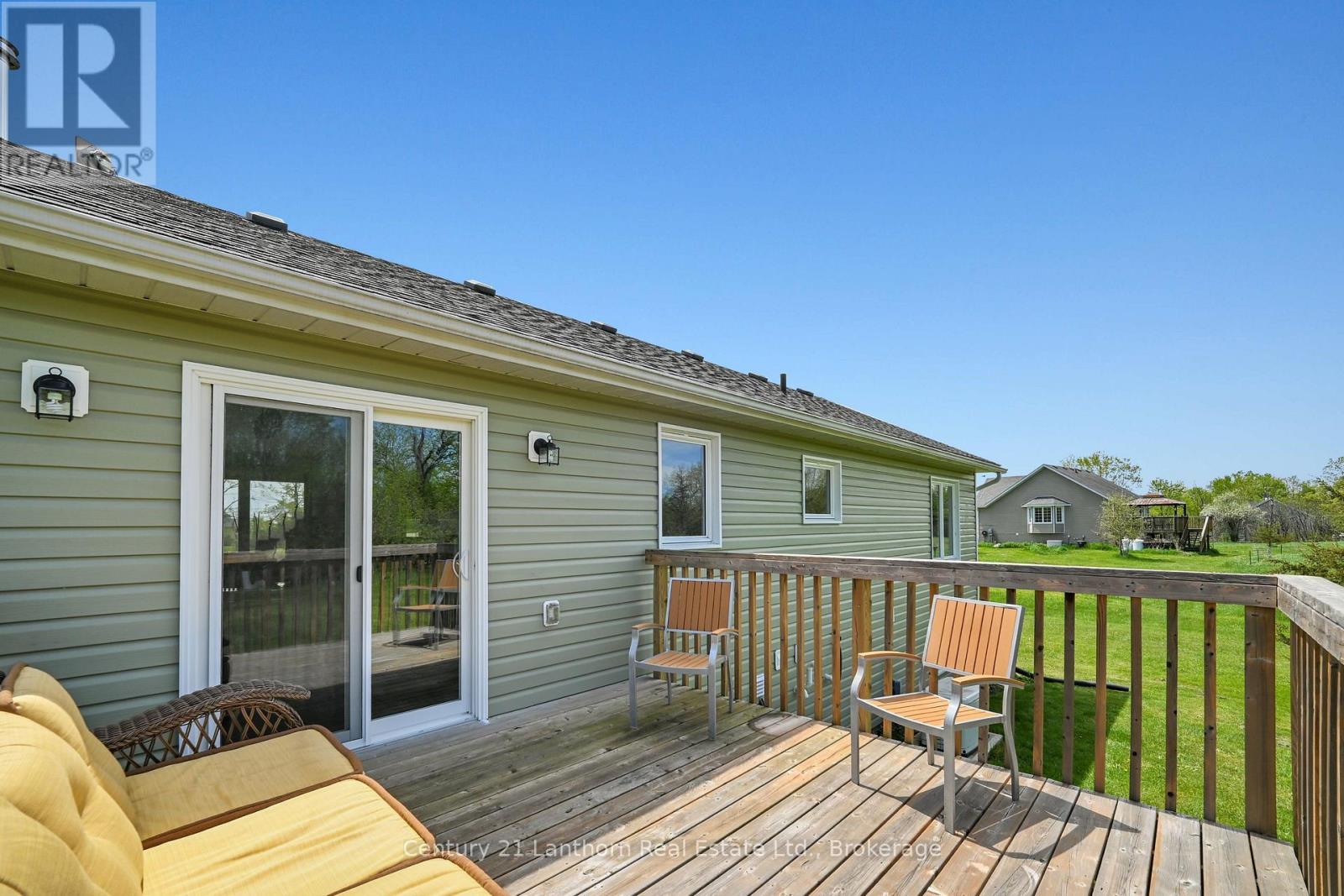 488 JOHNSTON ROAD - 35