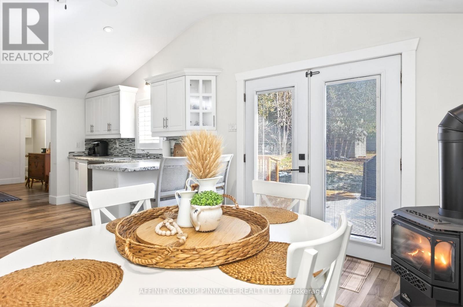 147 STURGEON GLEN ROAD - 15