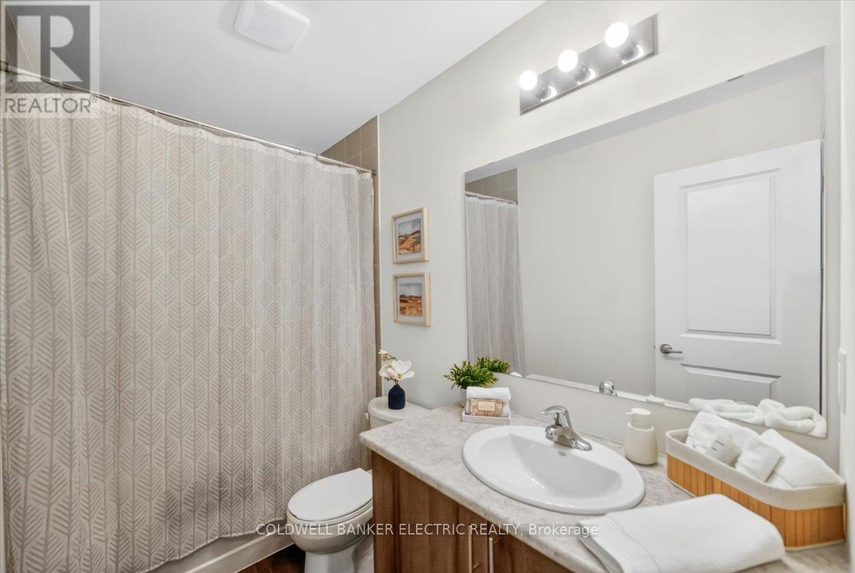 3 HILLCROFT WAY - 35