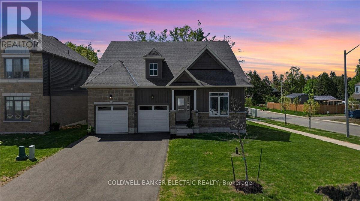 3 HILLCROFT WAY - 45