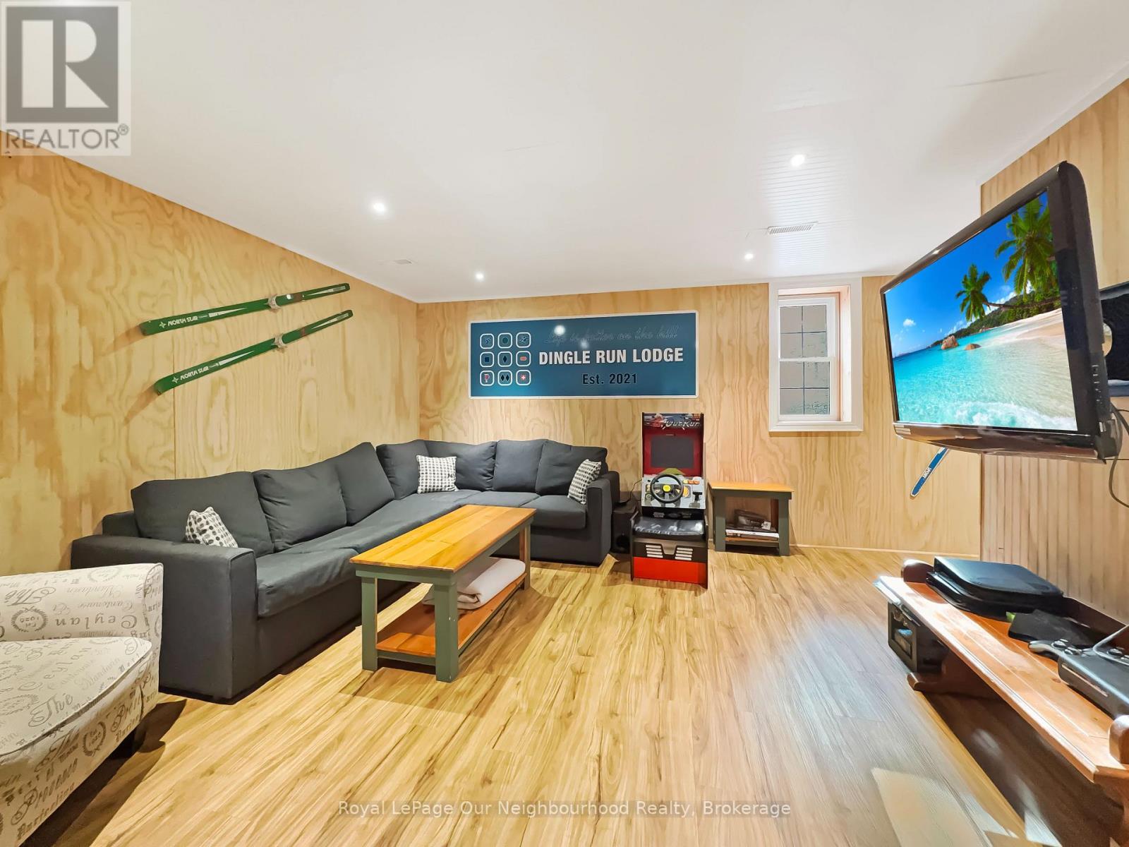 1040 SKI RIDGE TRAIL - 19