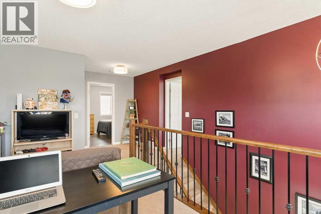 728 Windridge Road SW - 29