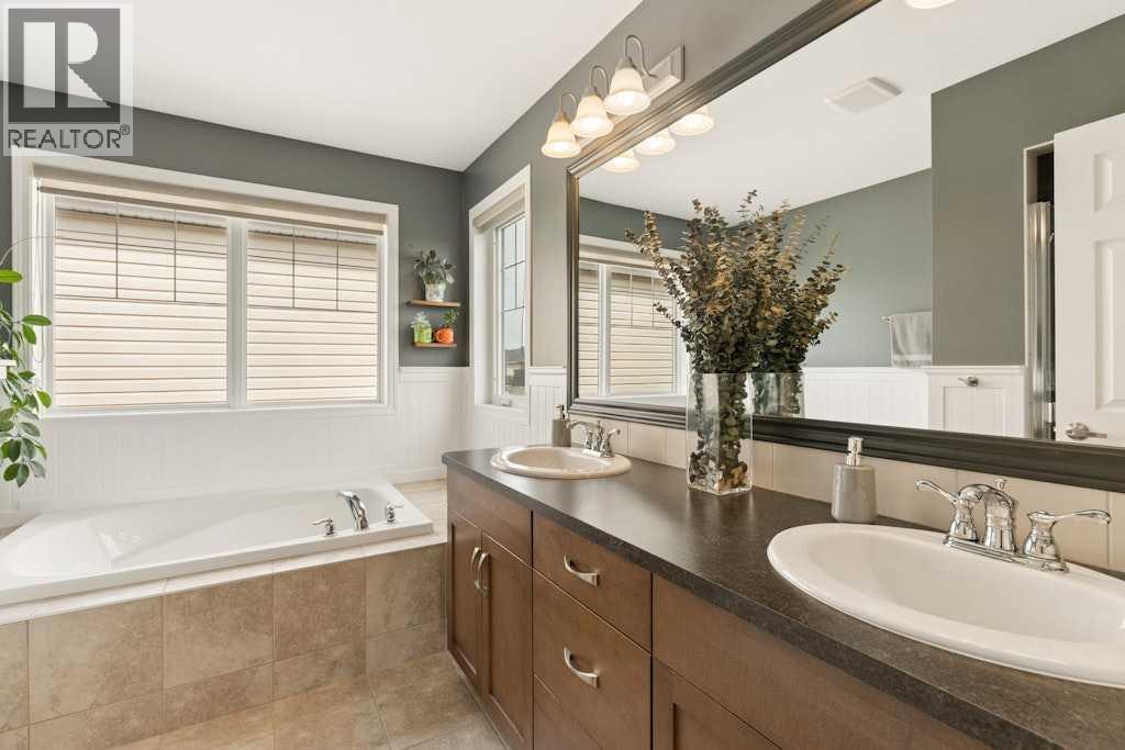 728 Windridge Road SW - 35