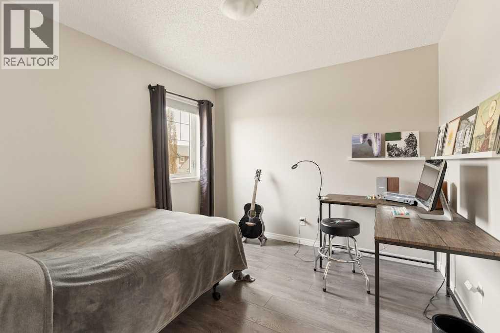 728 Windridge Road SW - 44