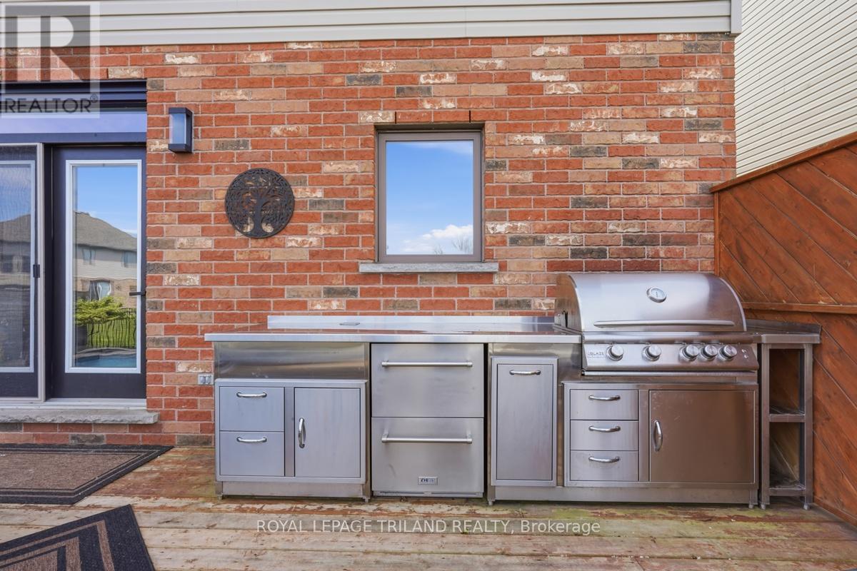 2091 PENNYROYAL STREET - 39
