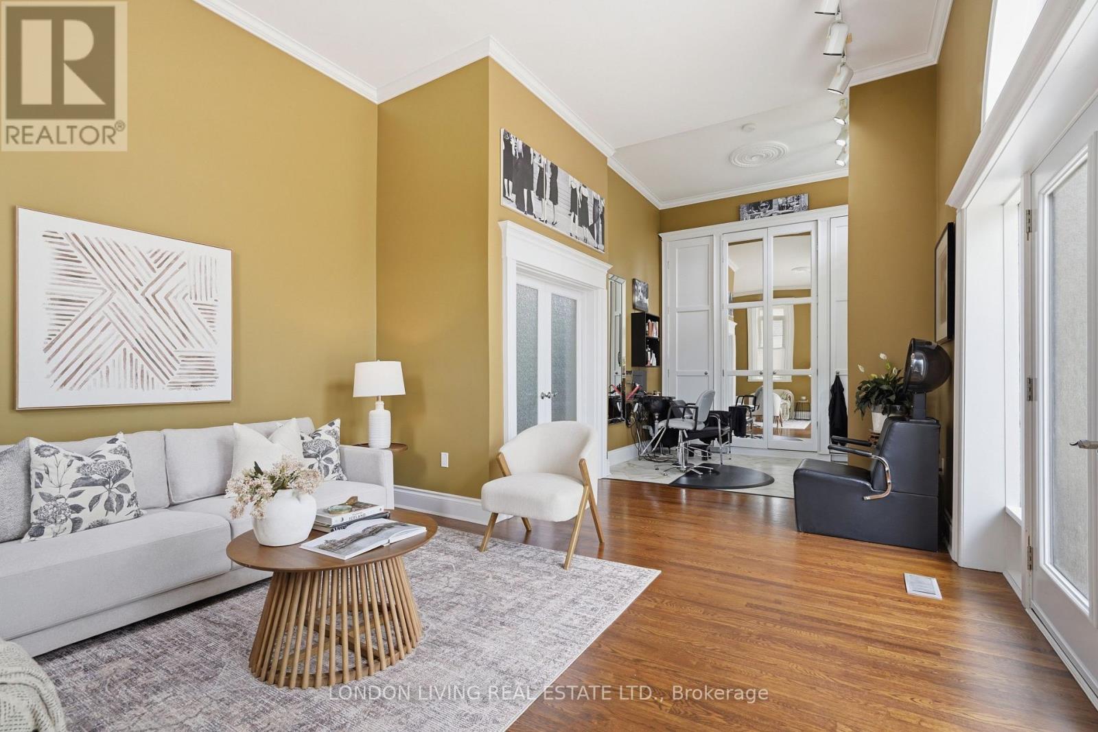 160 BRUCE STREET - 15