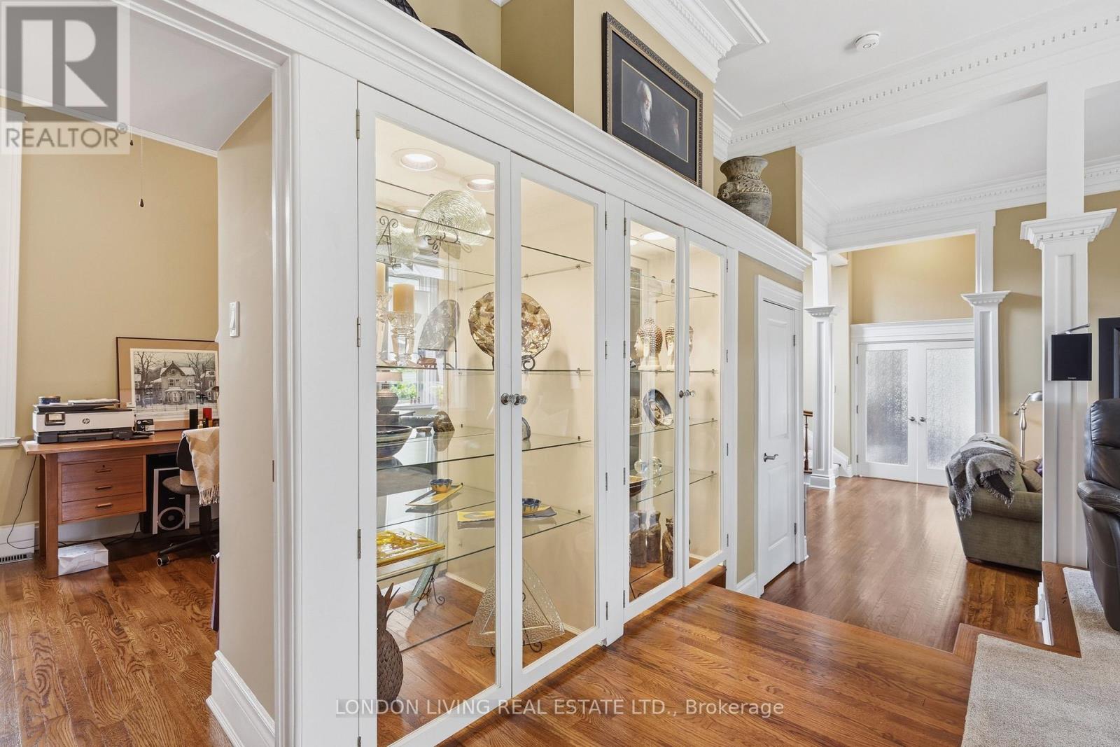 160 BRUCE STREET - 20