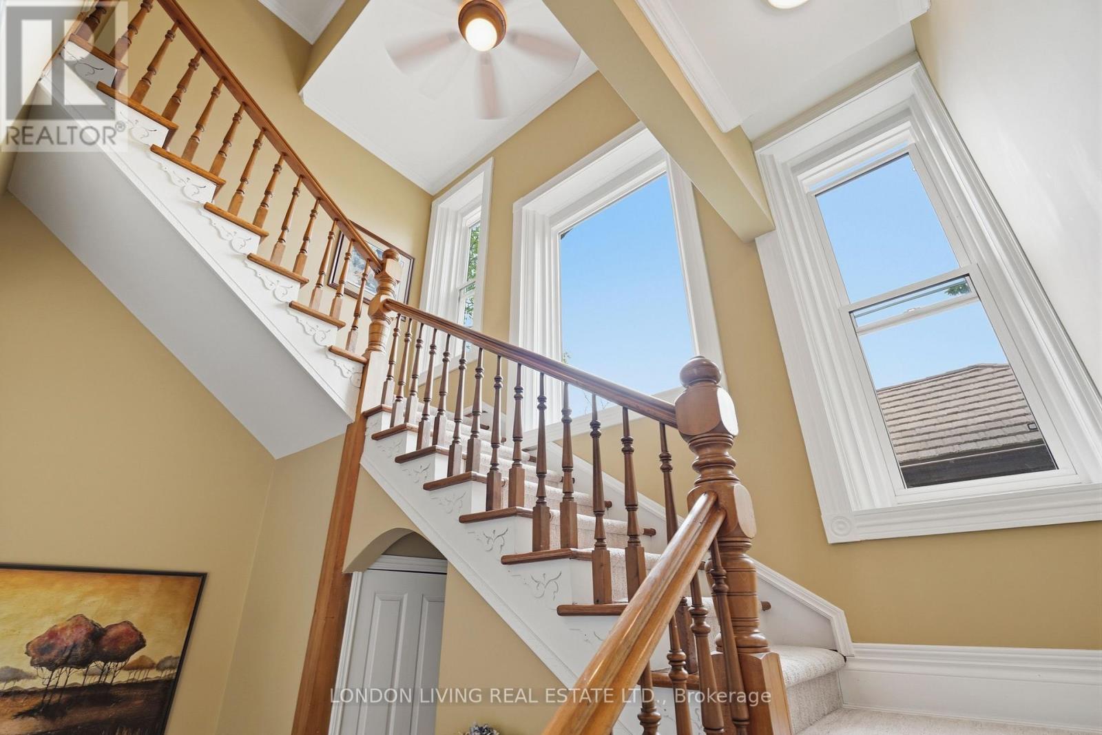 160 BRUCE STREET - 23