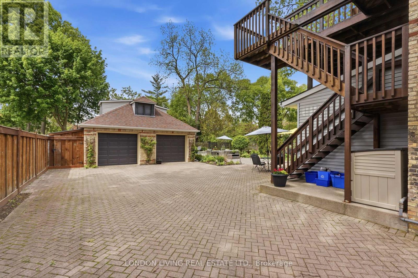 160 BRUCE STREET - 8