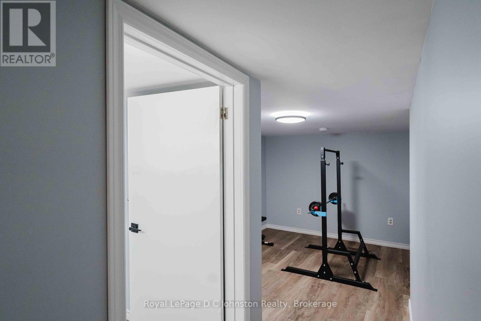 310 ALBERT STREET S - 41