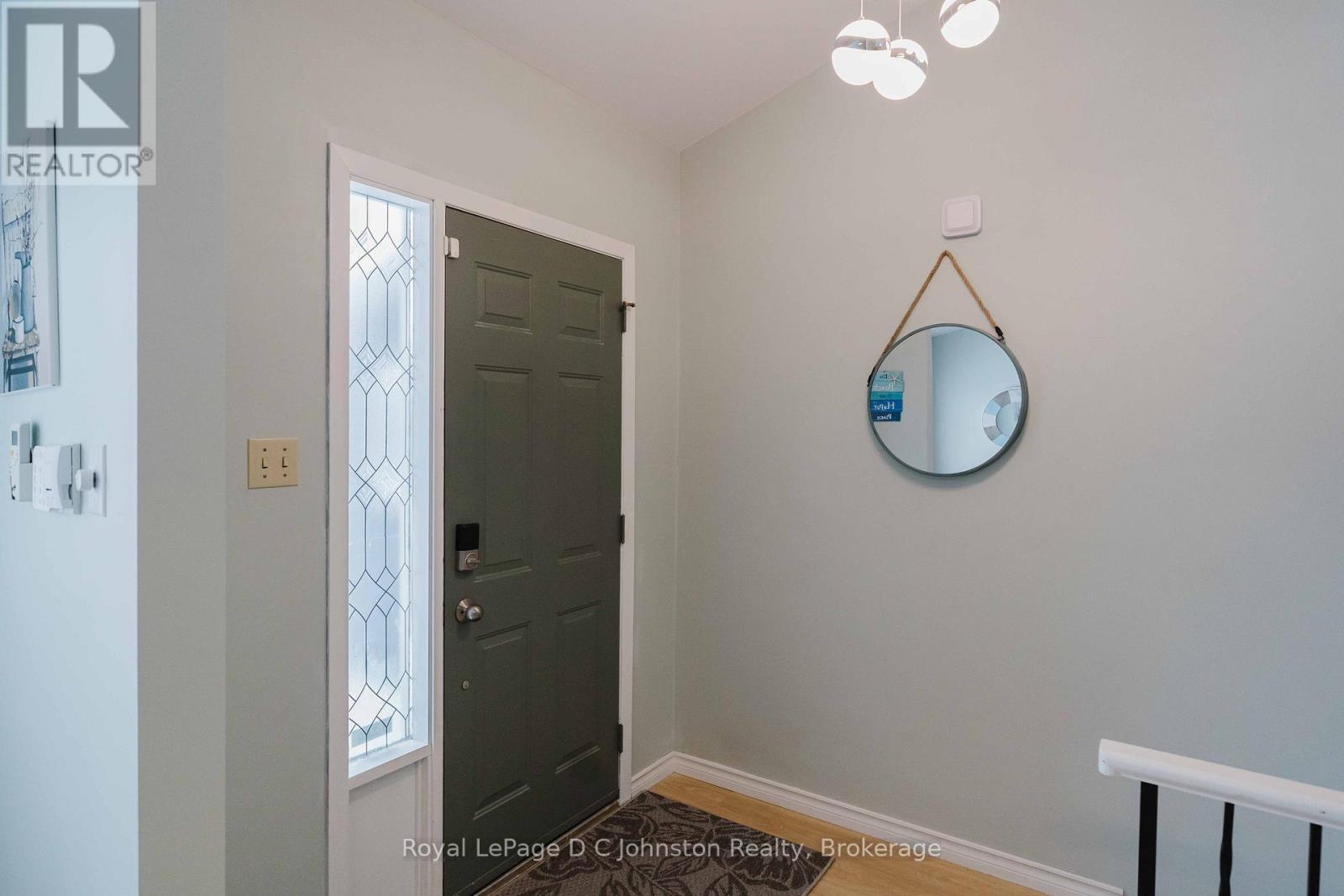 310 ALBERT STREET S - 7