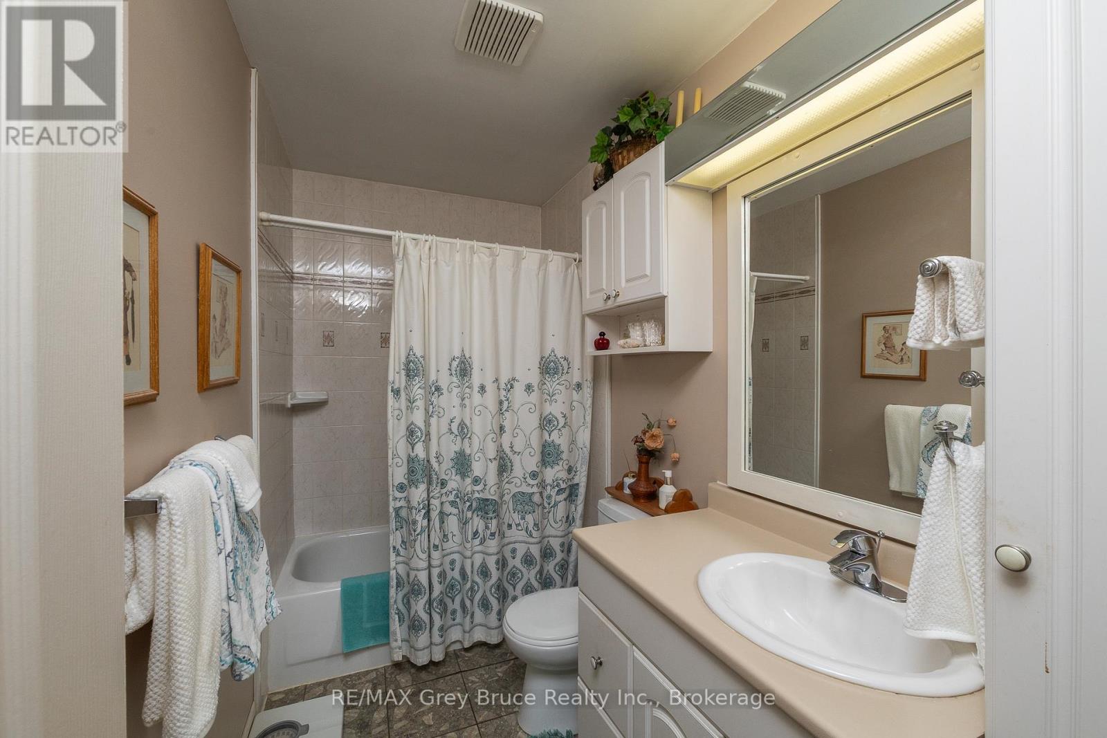 504629 GREY ROAD 1 - 40