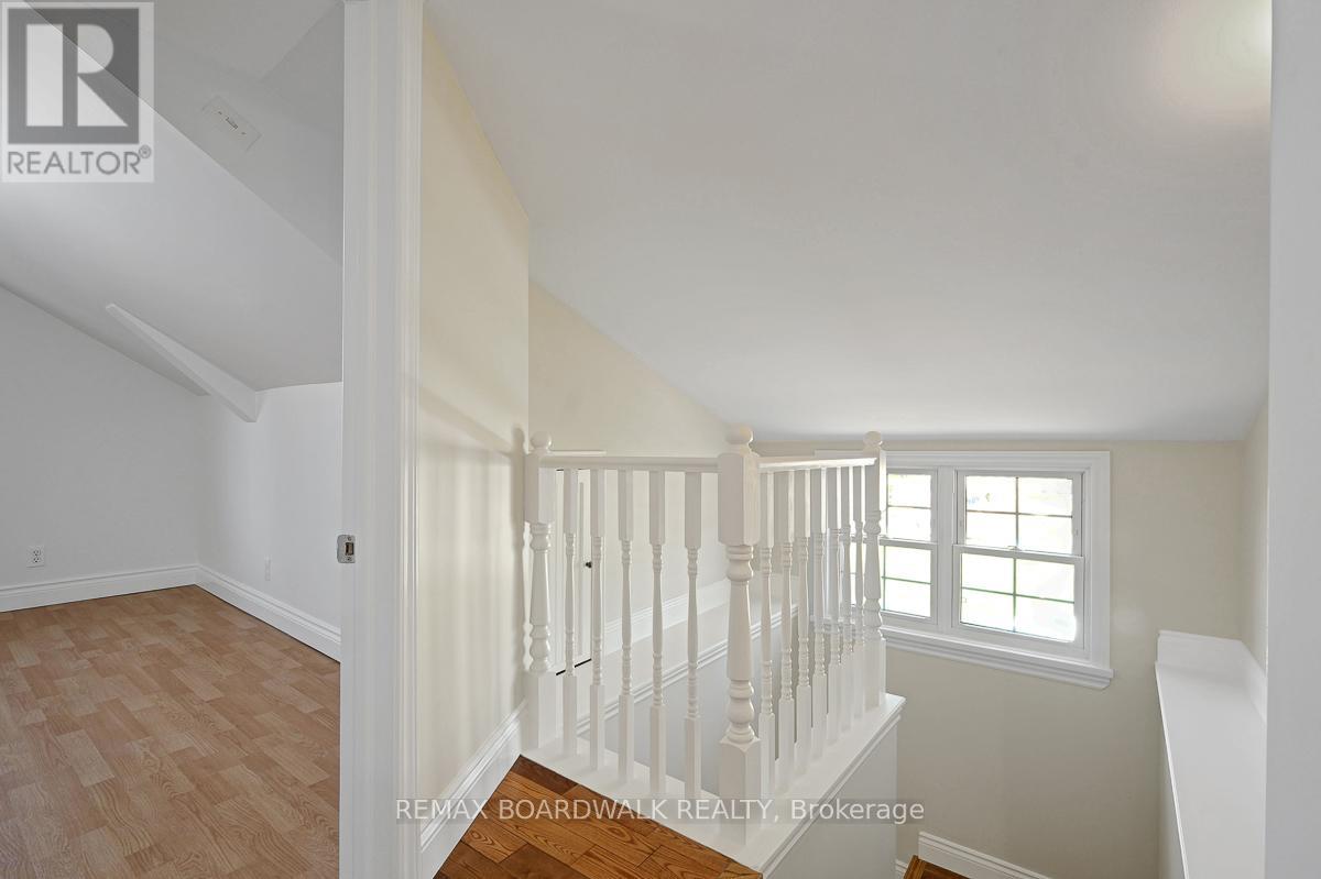 96 YORK STREET - 21