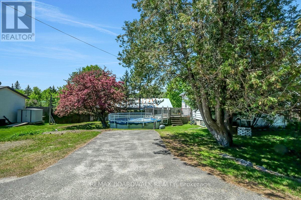 96 YORK STREET - 27