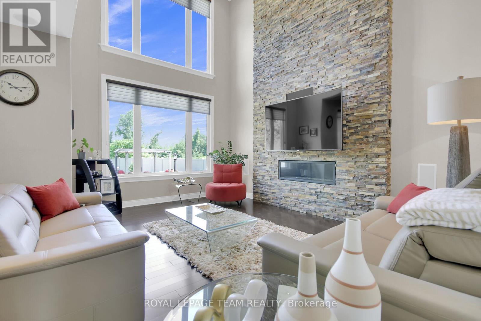 1419 BALMORAL DRIVE - 14