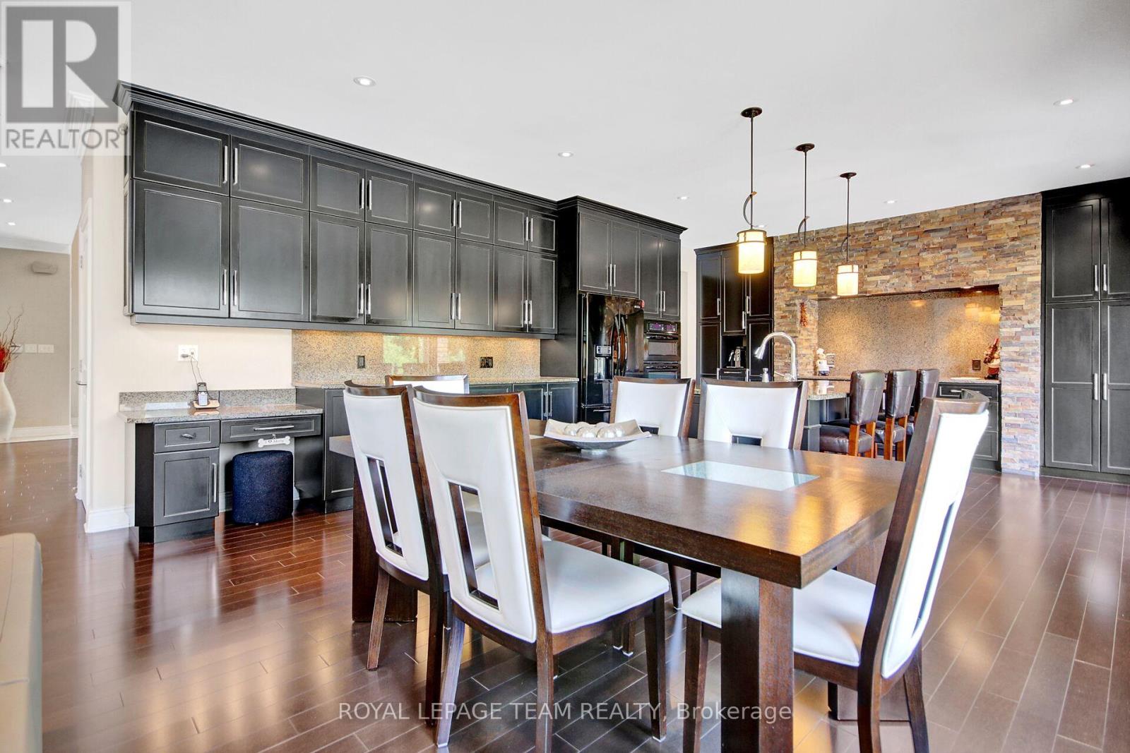 1419 BALMORAL DRIVE - 17