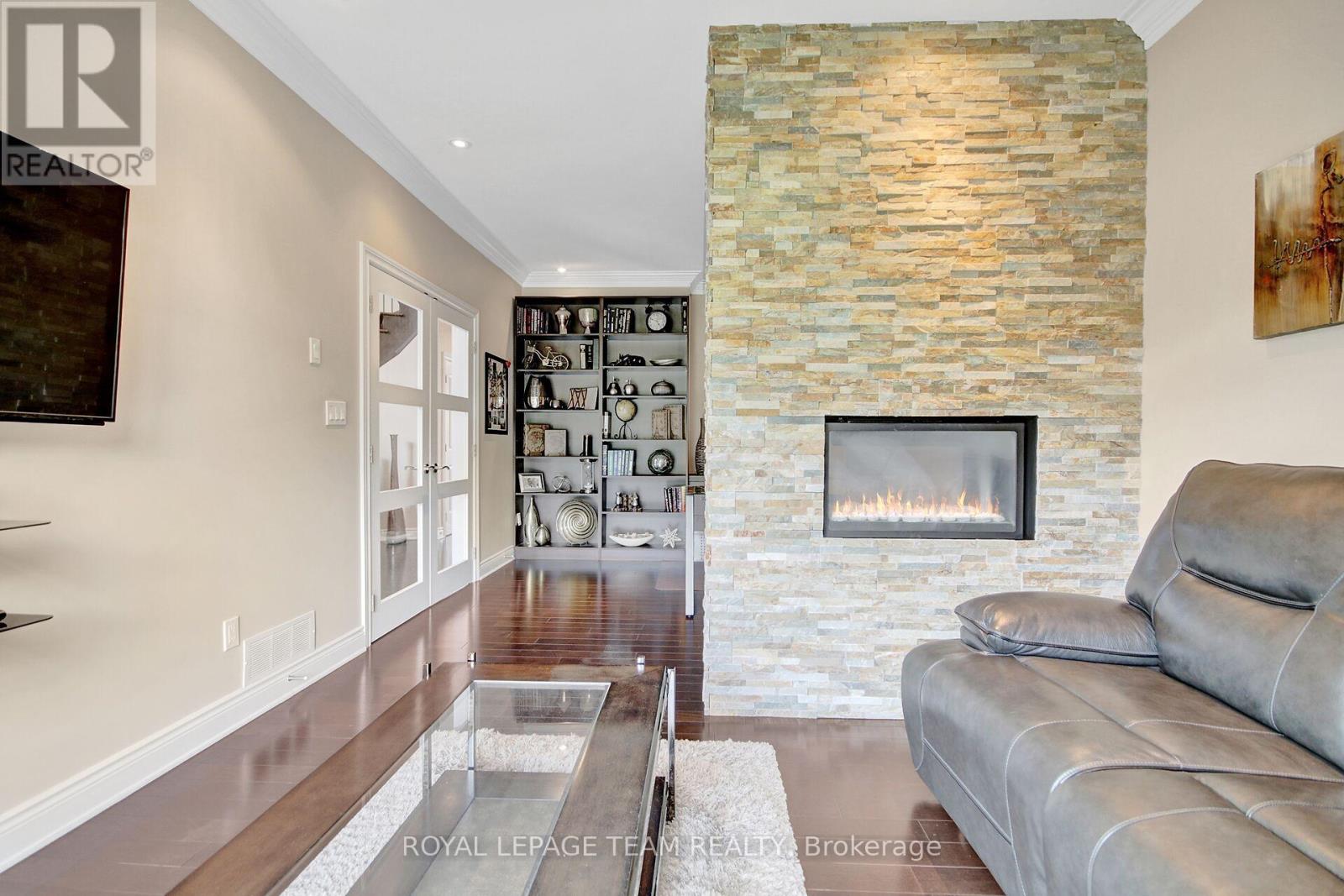 1419 BALMORAL DRIVE - 26