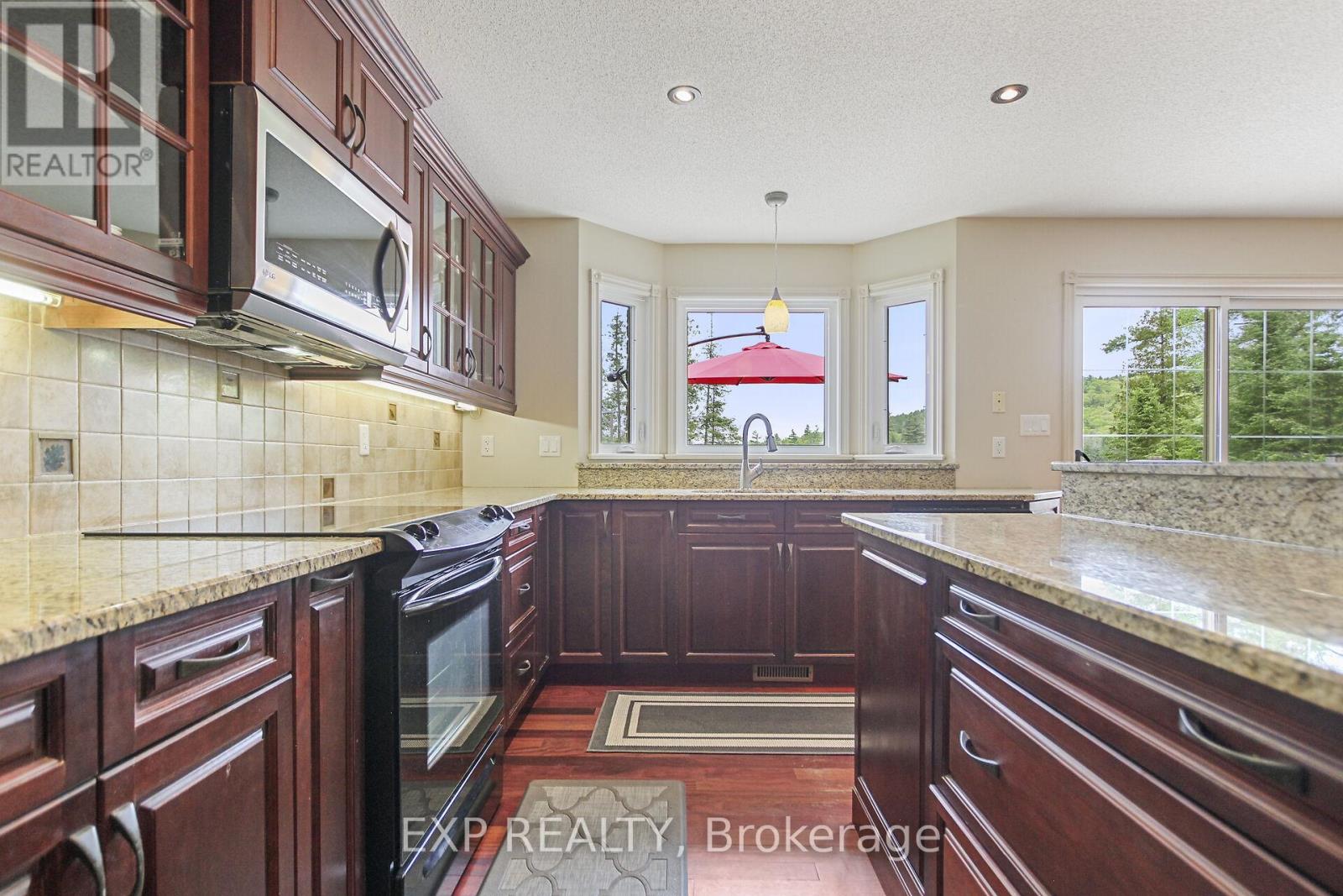 2186 CLYDE LAKE ROAD - 10