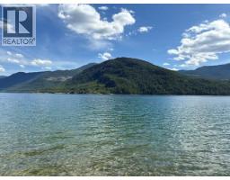 7520 Broadwater Road, Castlegar, BC V1N4V8 Photo 20