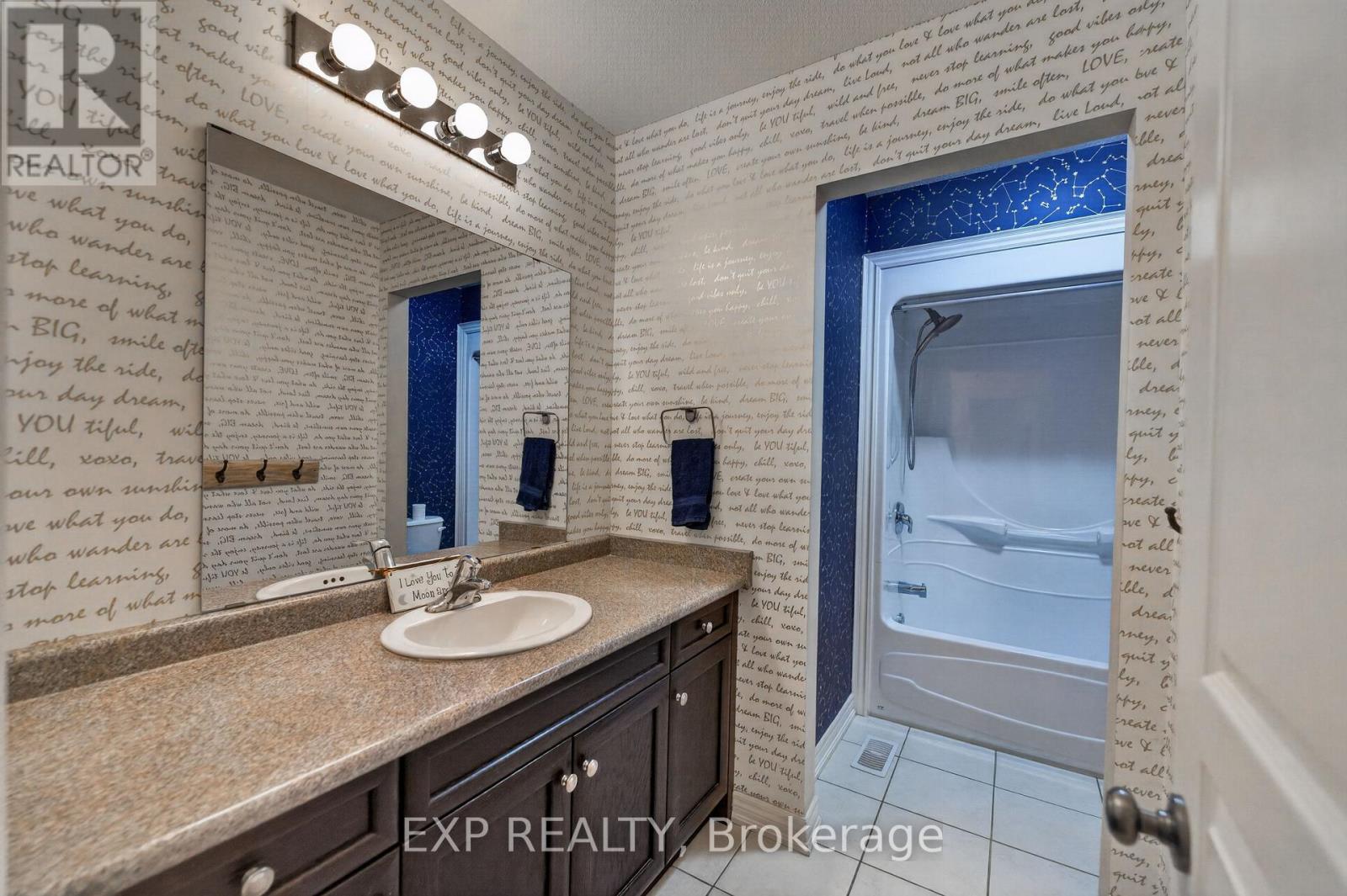 5783 JAKE CRESCENT - 32