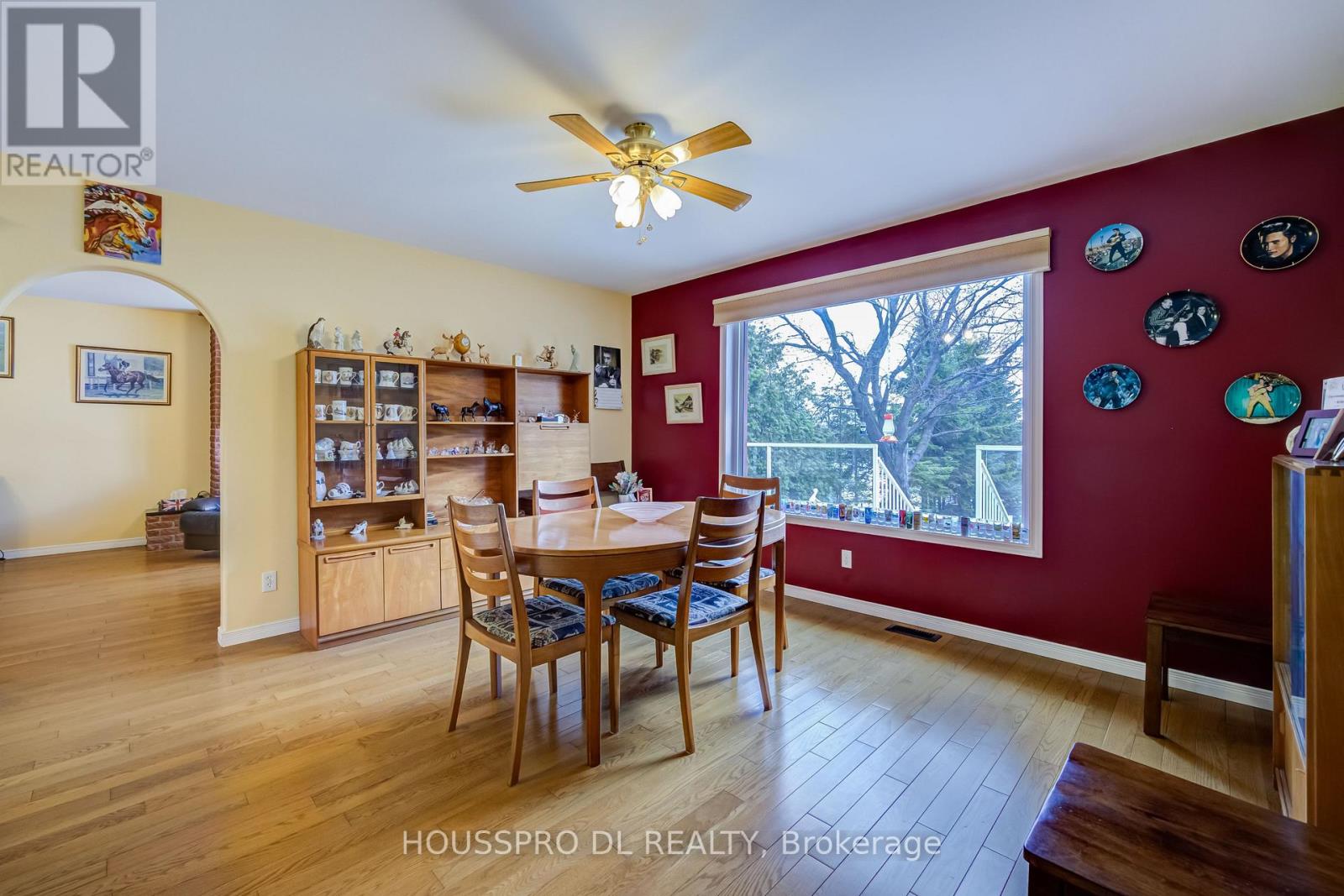 2683 LAKESHORE ROAD E - 13