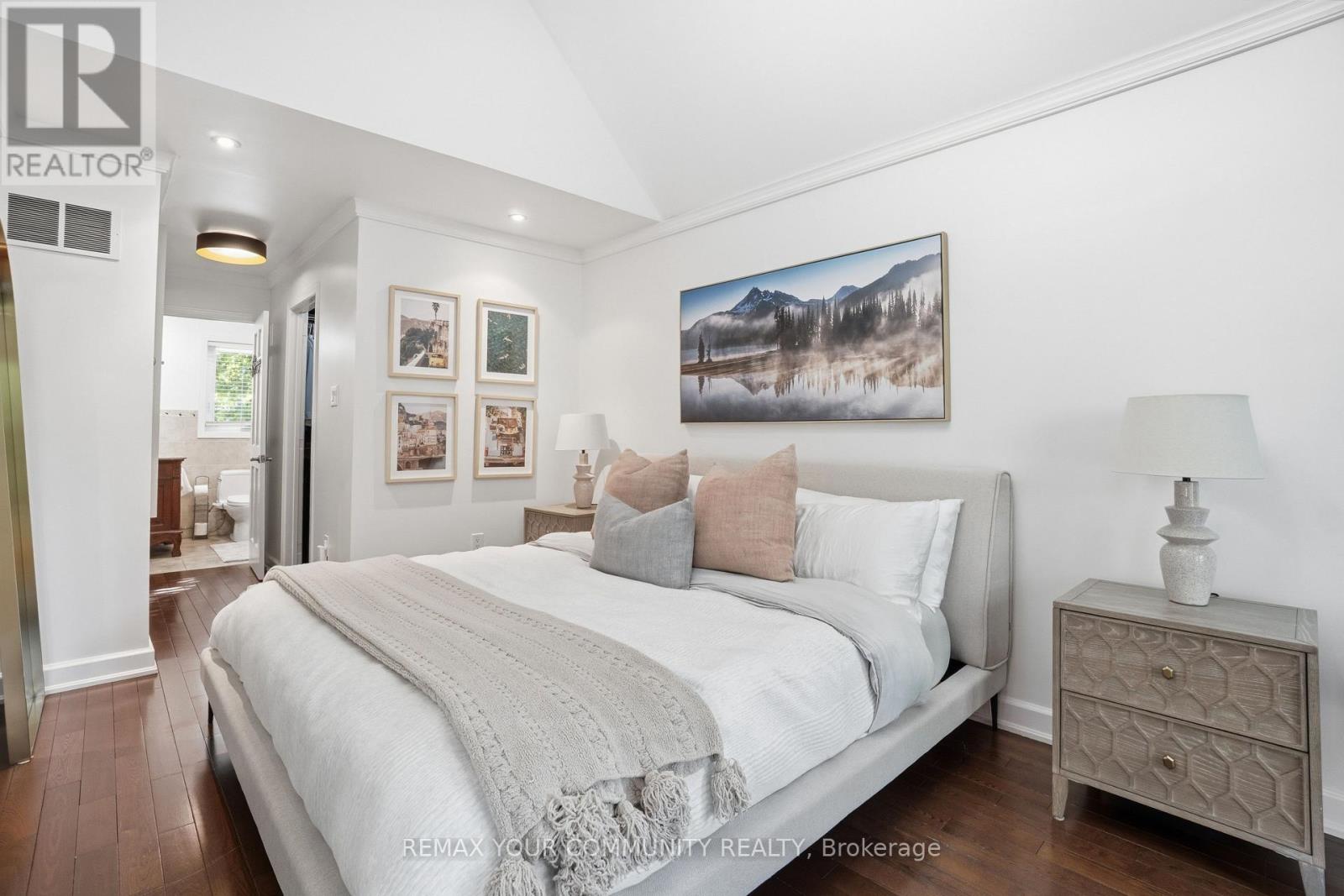1445 ISLINGTON AVENUE - 18