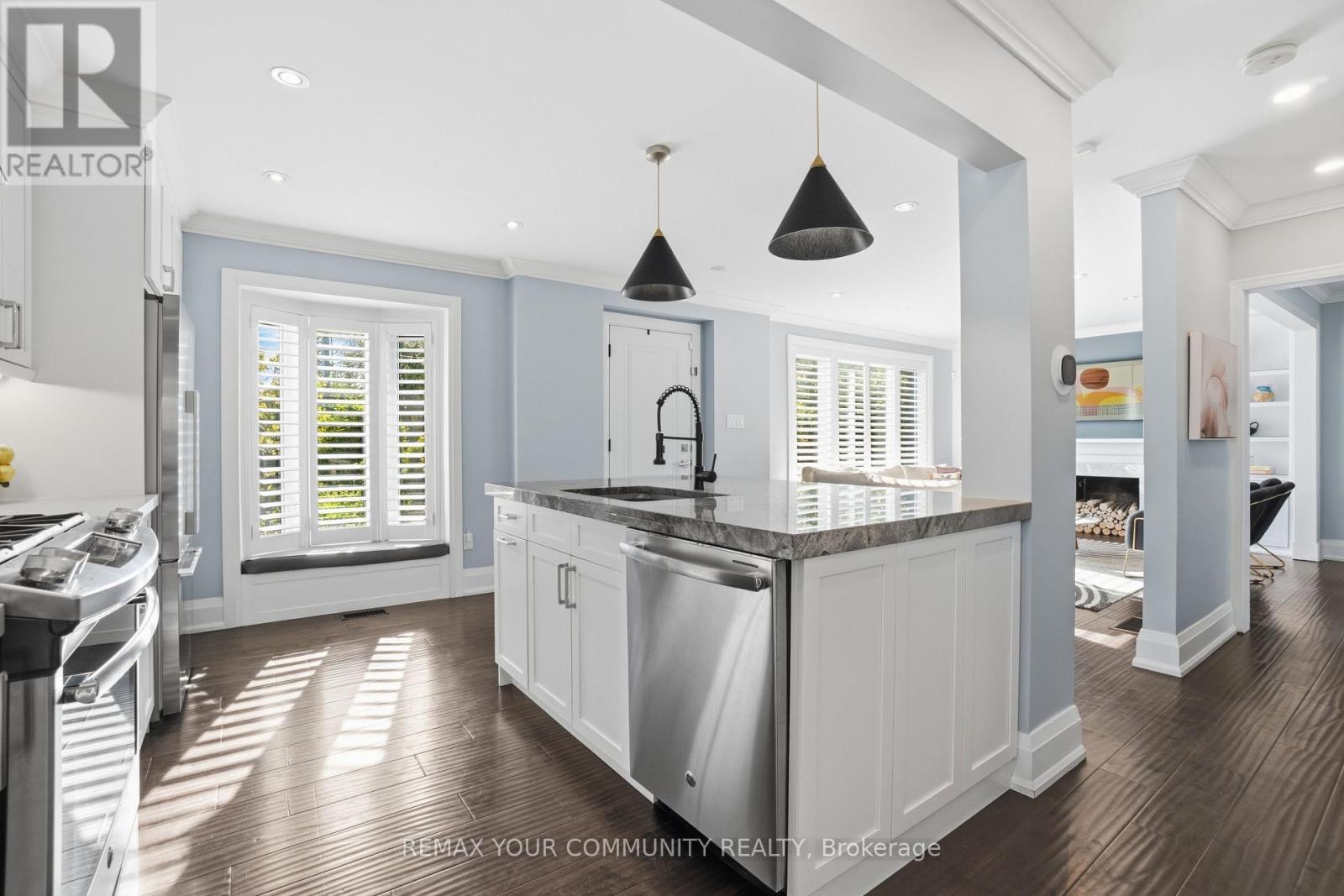 1445 ISLINGTON AVENUE - 8
