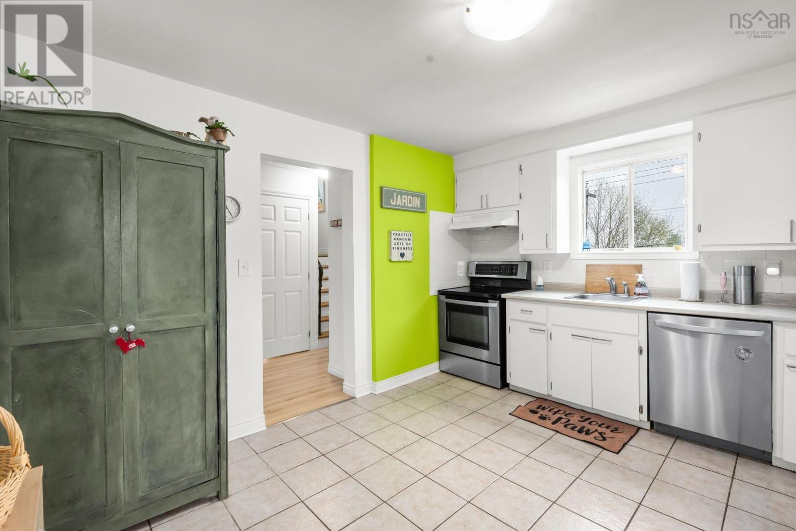 562 St. Margarets Bay Road - 13