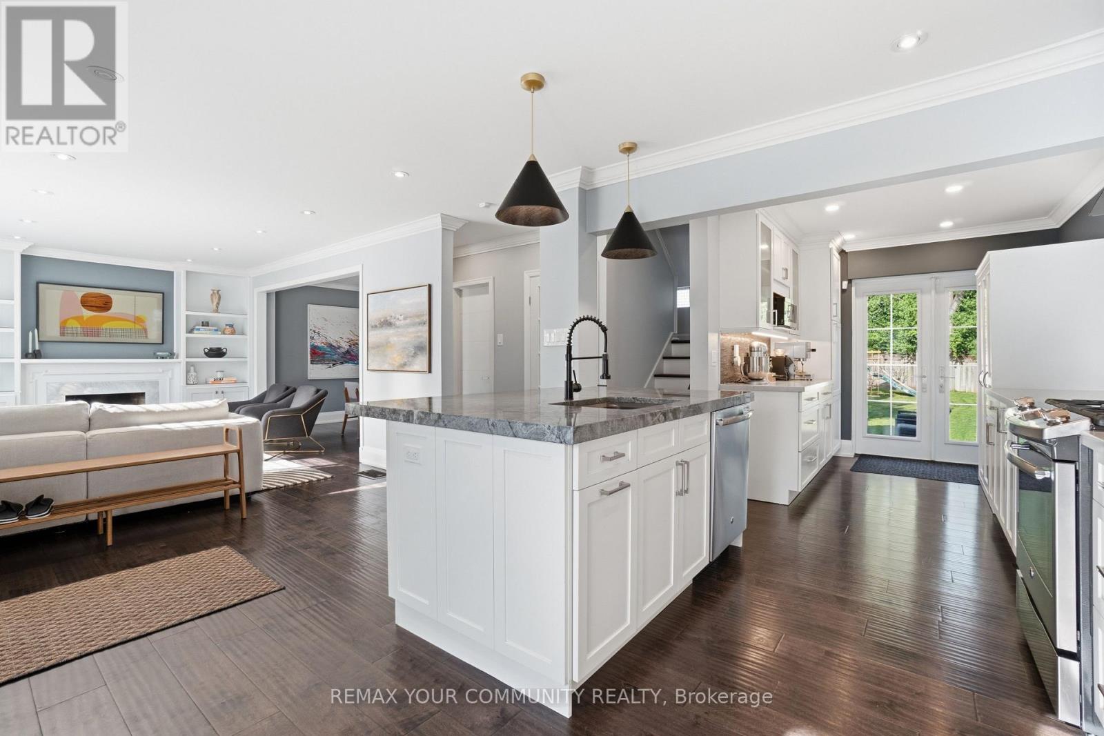 1445 ISLINGTON AVENUE - 6