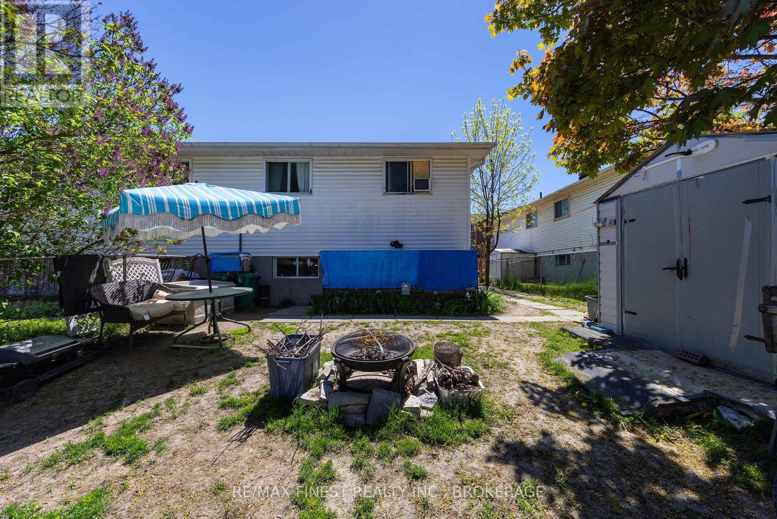 279 KINGSDALE AVENUE - 5