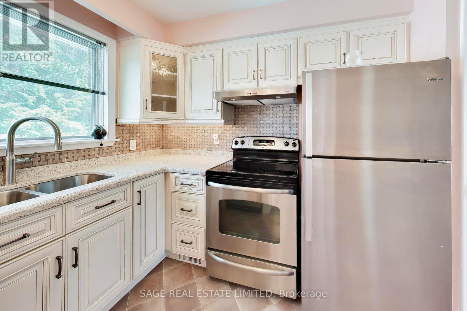 10 GASPE ROAD - 14