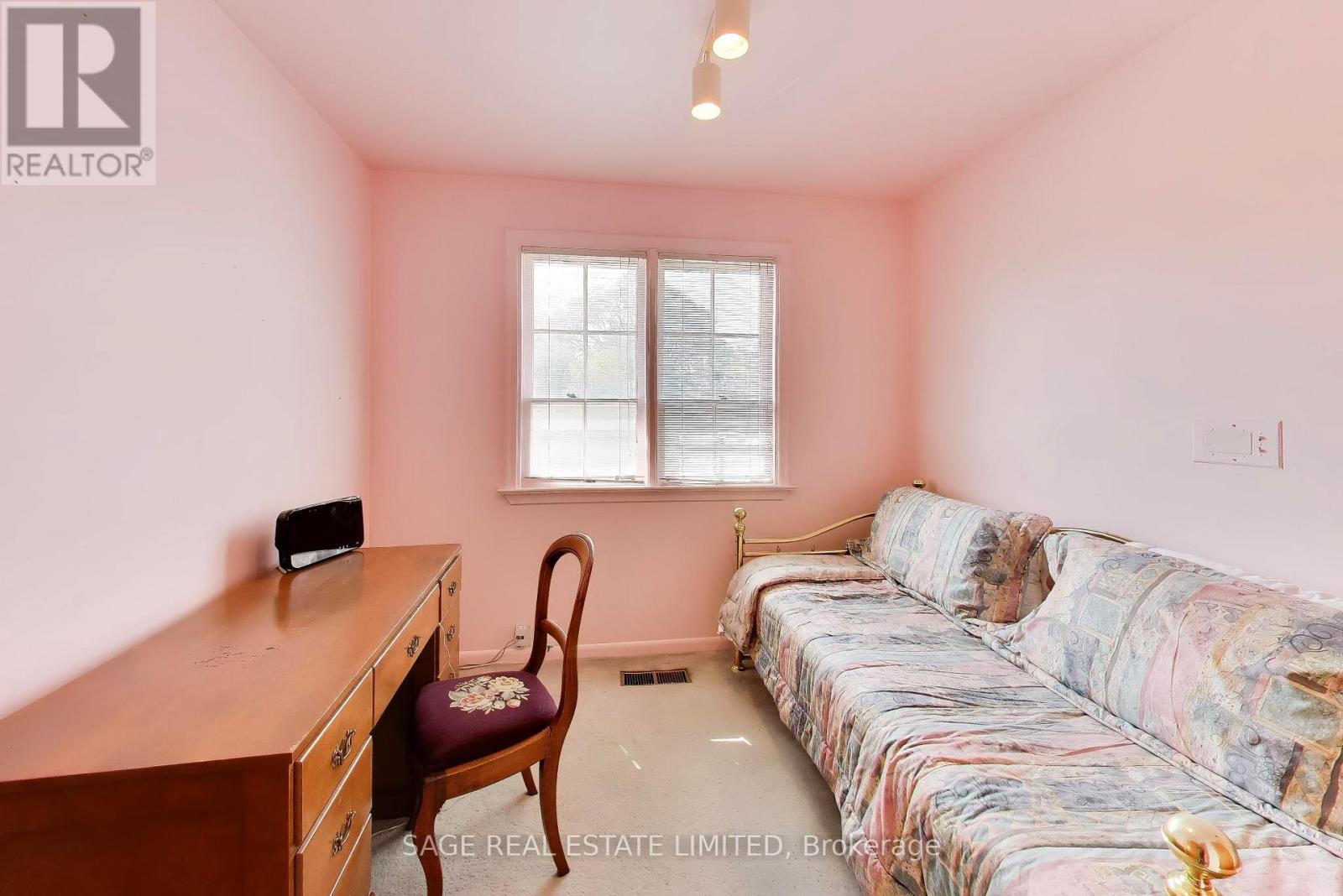 10 GASPE ROAD - 25