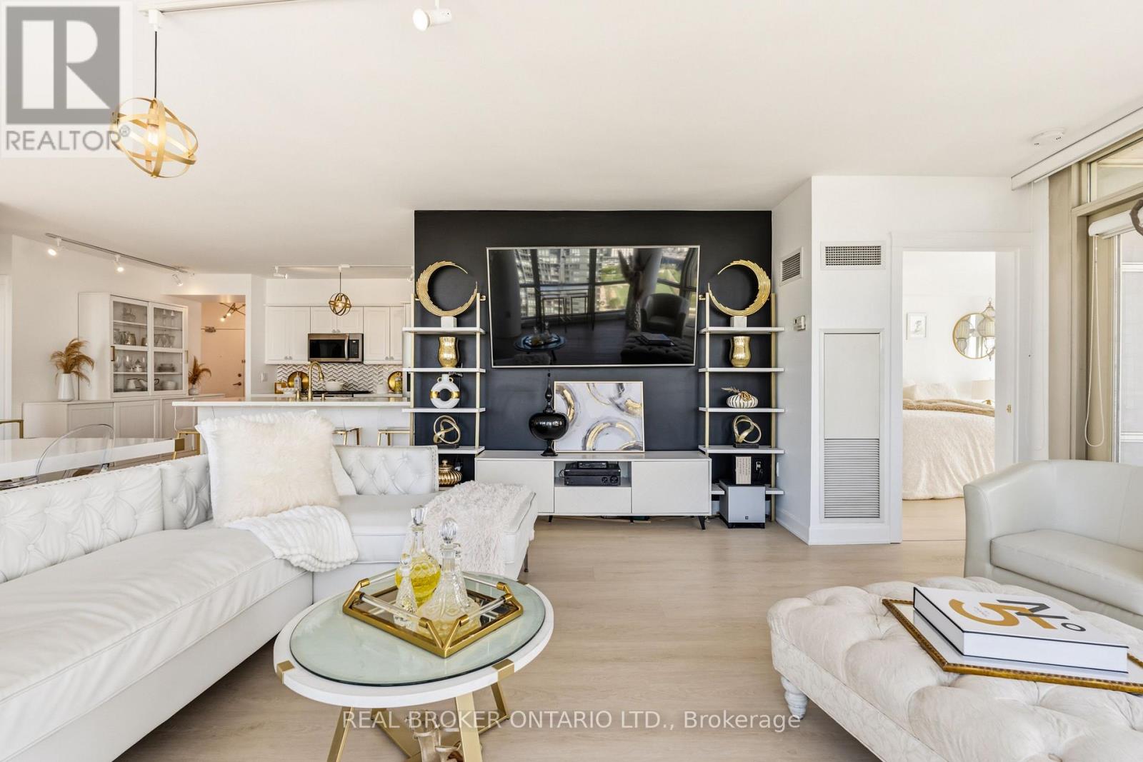 #3812 10 NAVY WHARF COURT - 17
