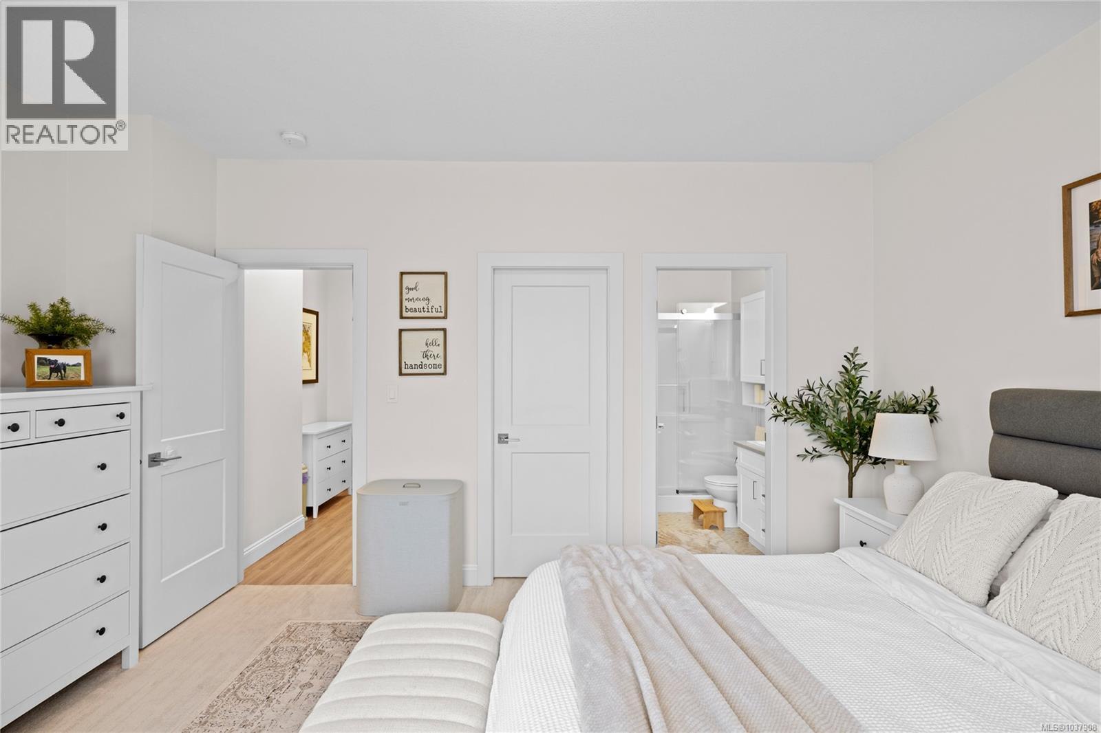 907 Park Ave - 22