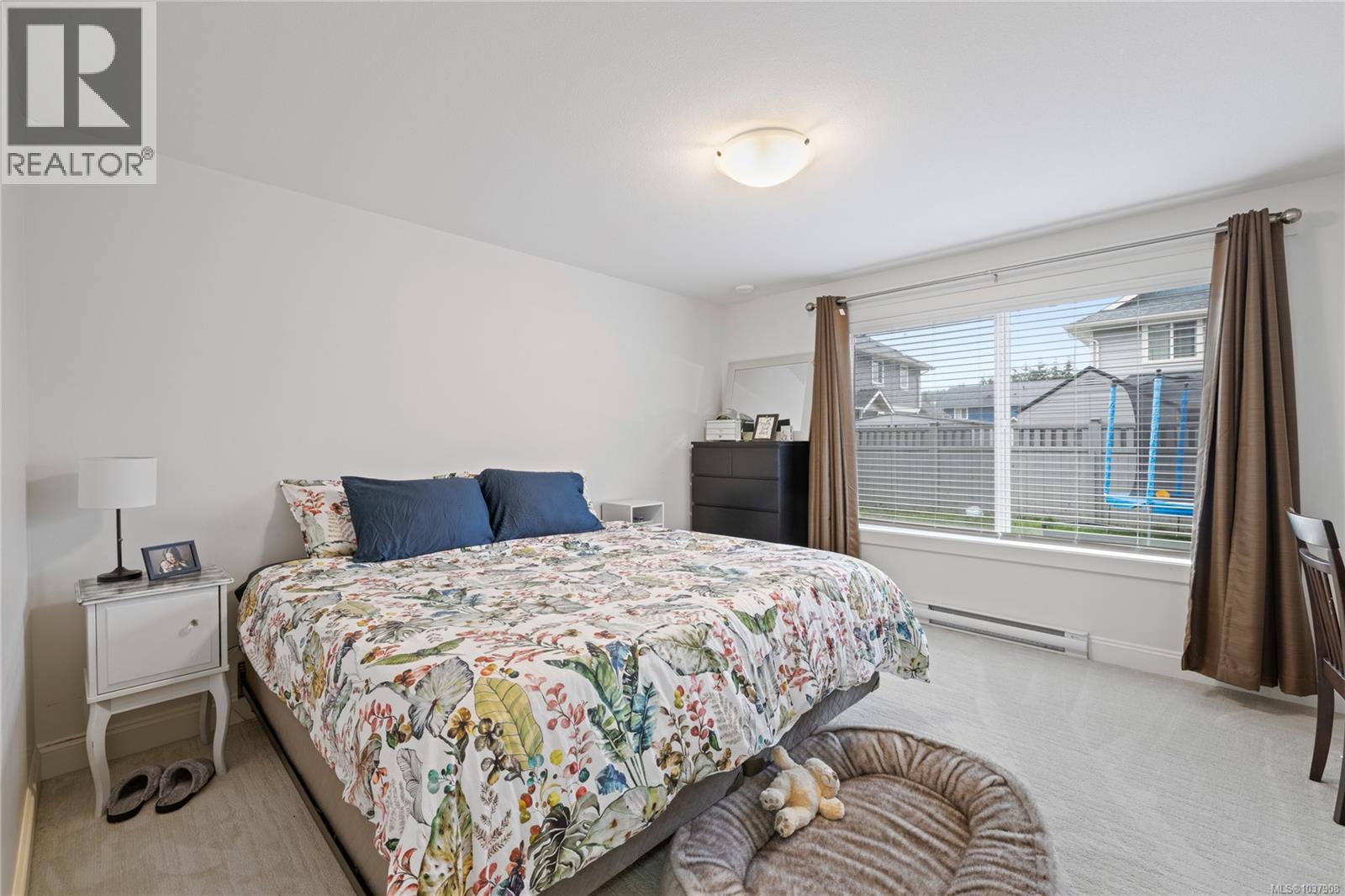 907 Park Ave - 33