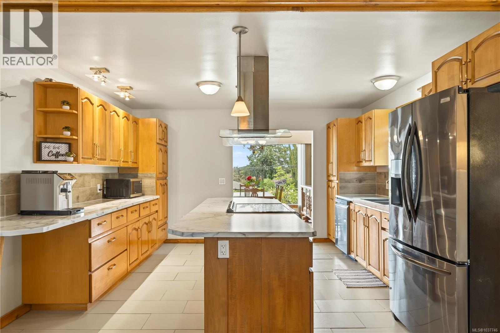 2505 Glenayr Dr, Nanaimo