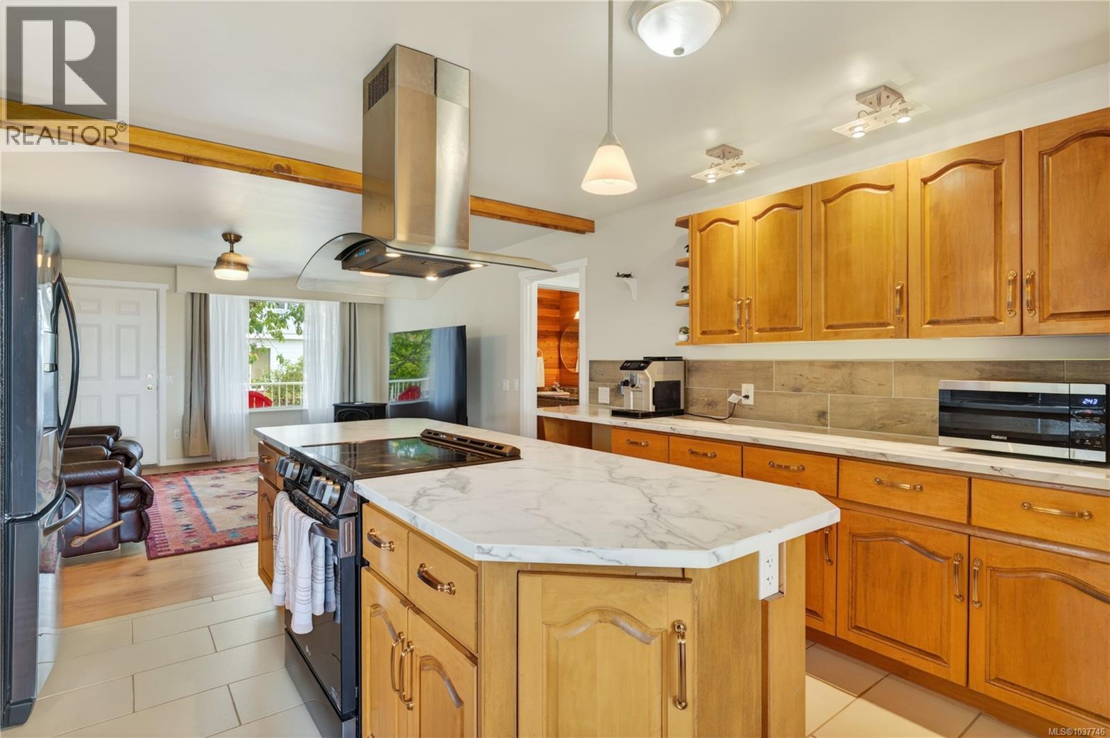 2505 Glenayr Dr, Nanaimo