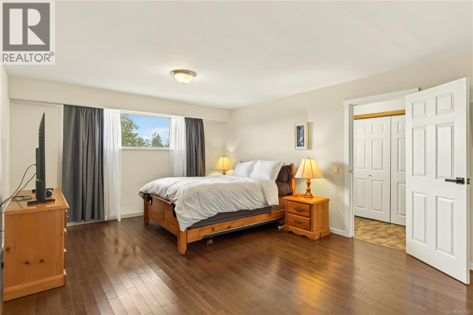 2505 Glenayr Dr, Nanaimo