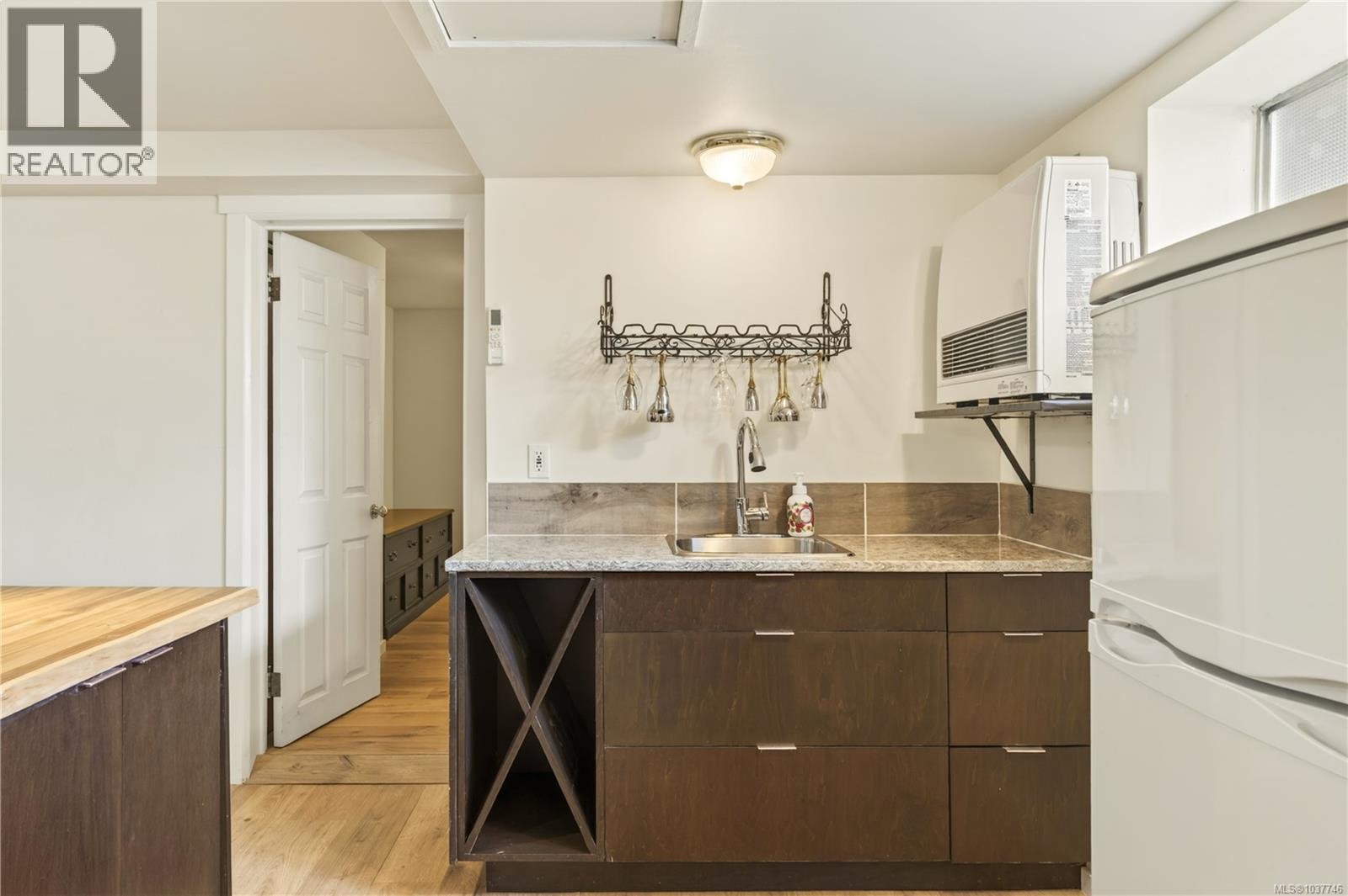 2505 Glenayr Dr - 50