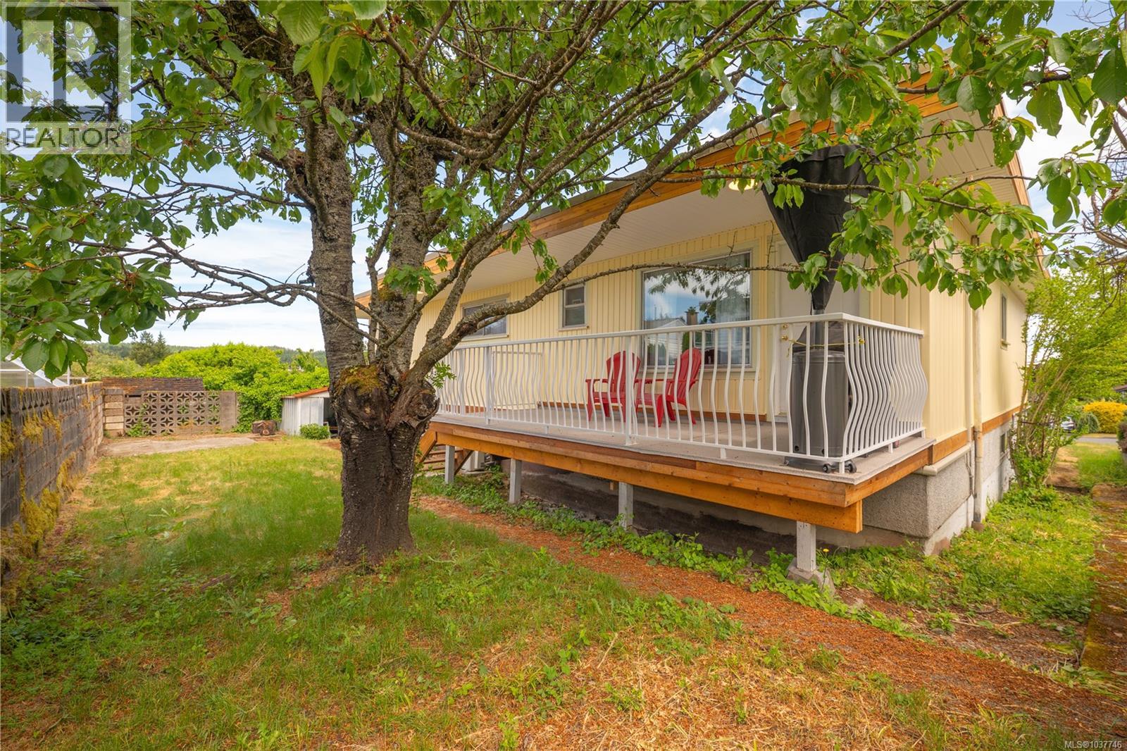 2505 Glenayr Dr, Nanaimo
