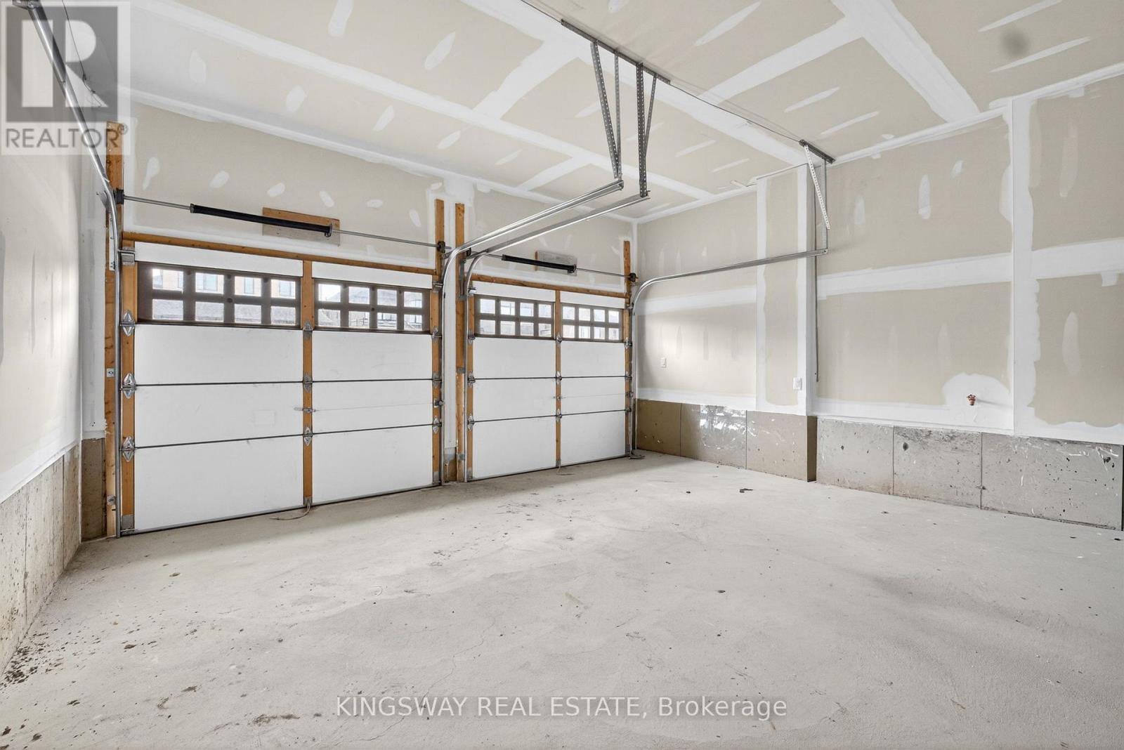 2144 HALLANDALE STREET - 39