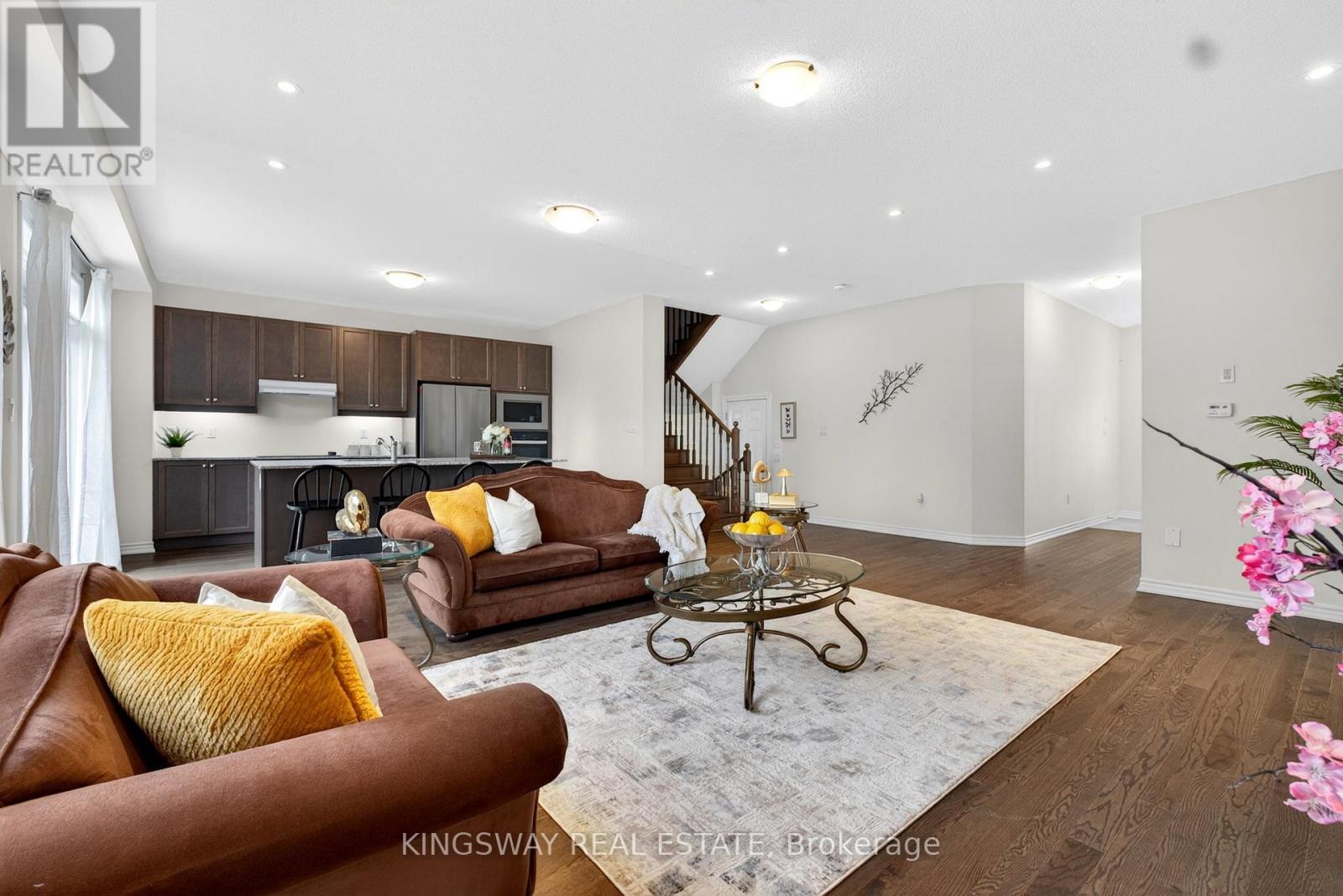 2144 HALLANDALE STREET - 9