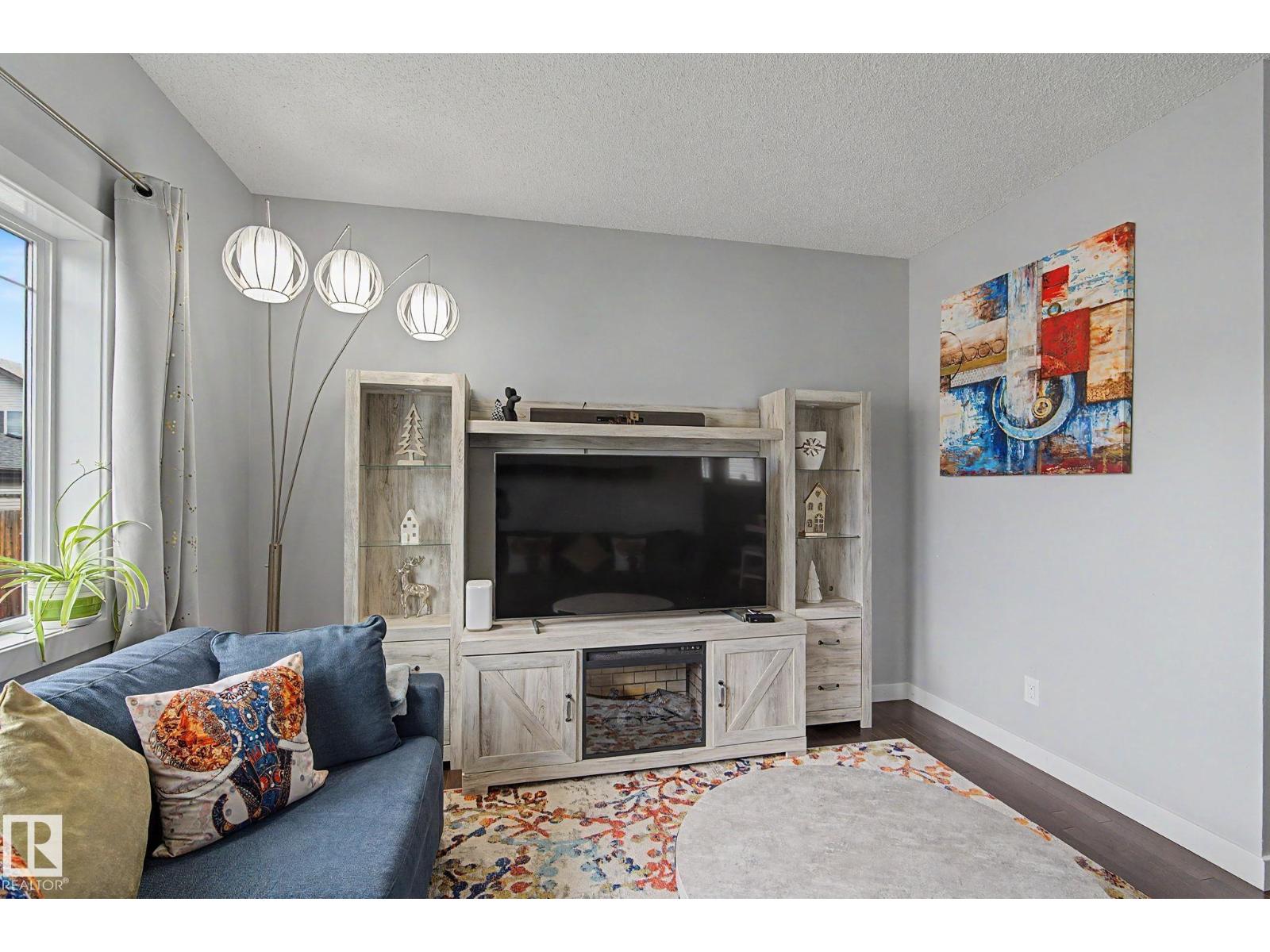 18144 76 ST NW - 14