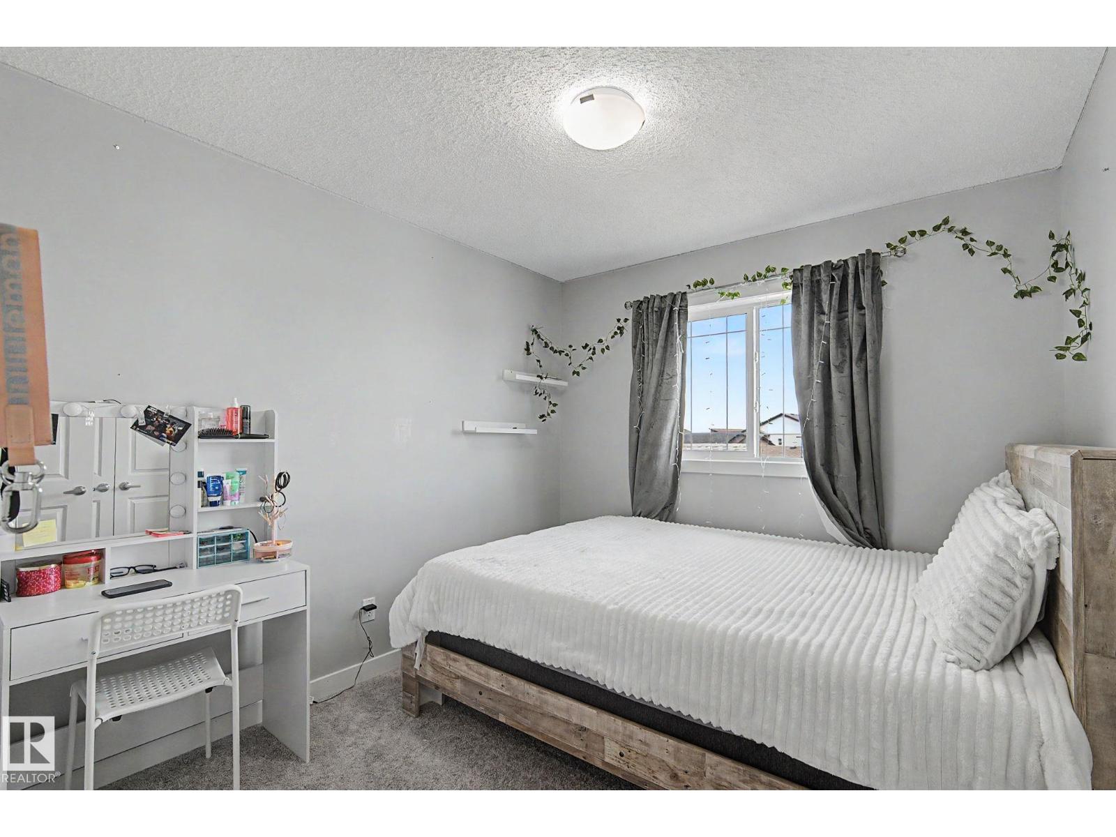 18144 76 ST NW - 36