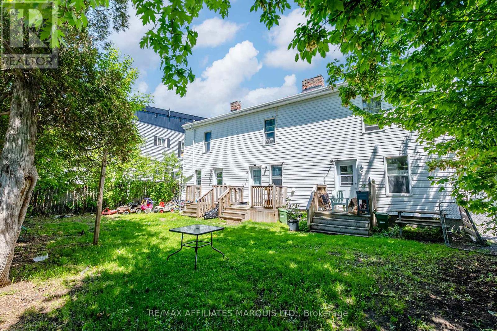 306 MARLBOROUGH STREET N - 6