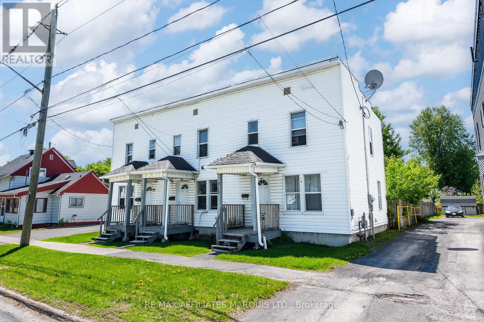 306 MARLBOROUGH STREET N - 4