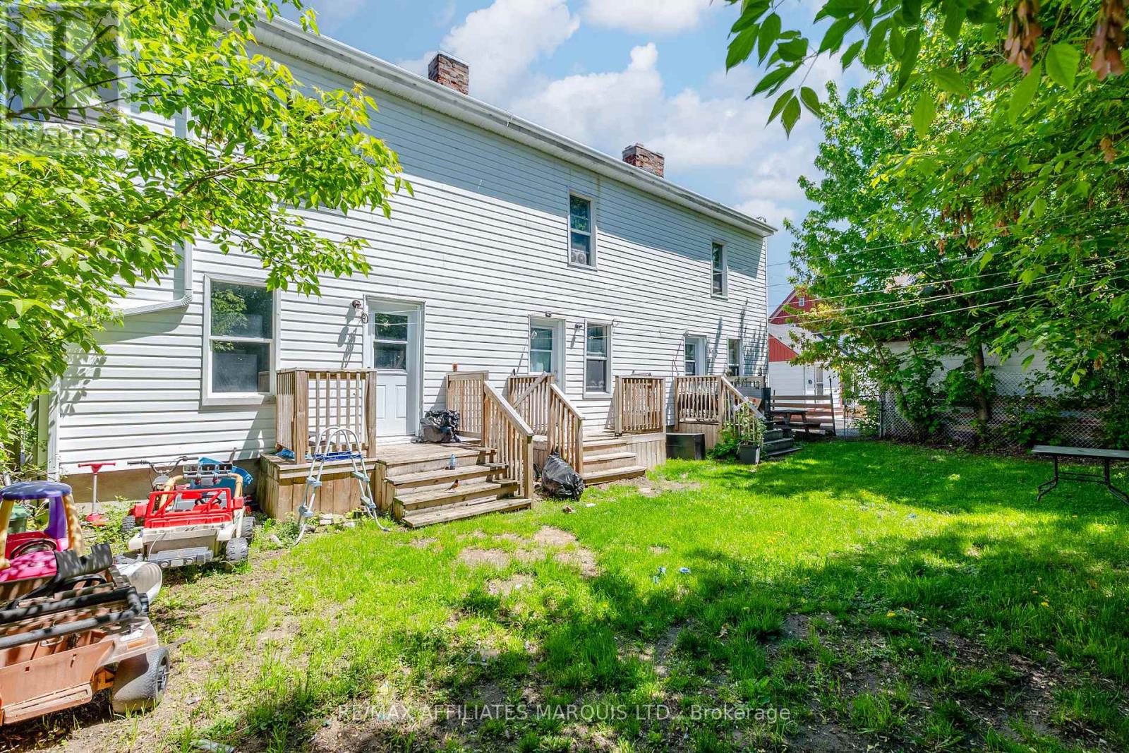 306 MARLBOROUGH STREET N - 7